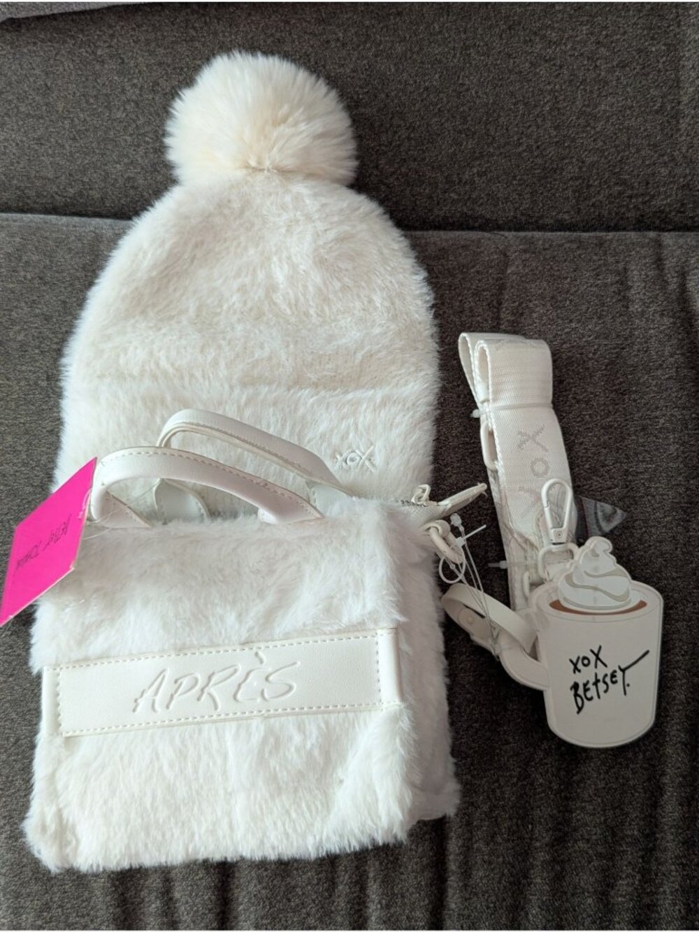 Betsey Johnson White Faux Fur Beanie & Bag Set With Embossed Apres Design And XO